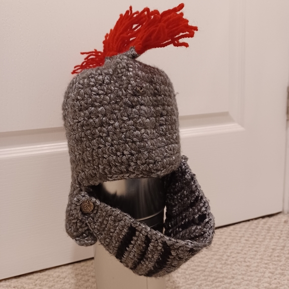 Handmade Medieval Helmet Toque - Picture 4 of 13